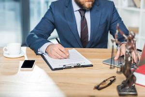 Knee Injury Lawyer